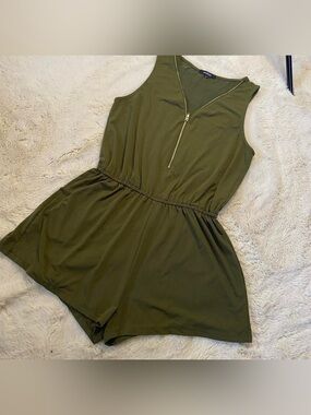 Ambiance✨💚🤎Olive Green Sleeveless Zip-Front Romper